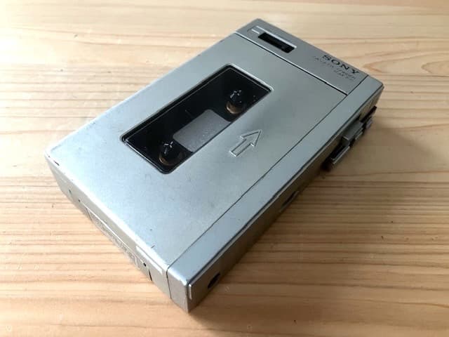 超希少品 整備済完全動作品 SONY TCM-100 プレスマン シルバー