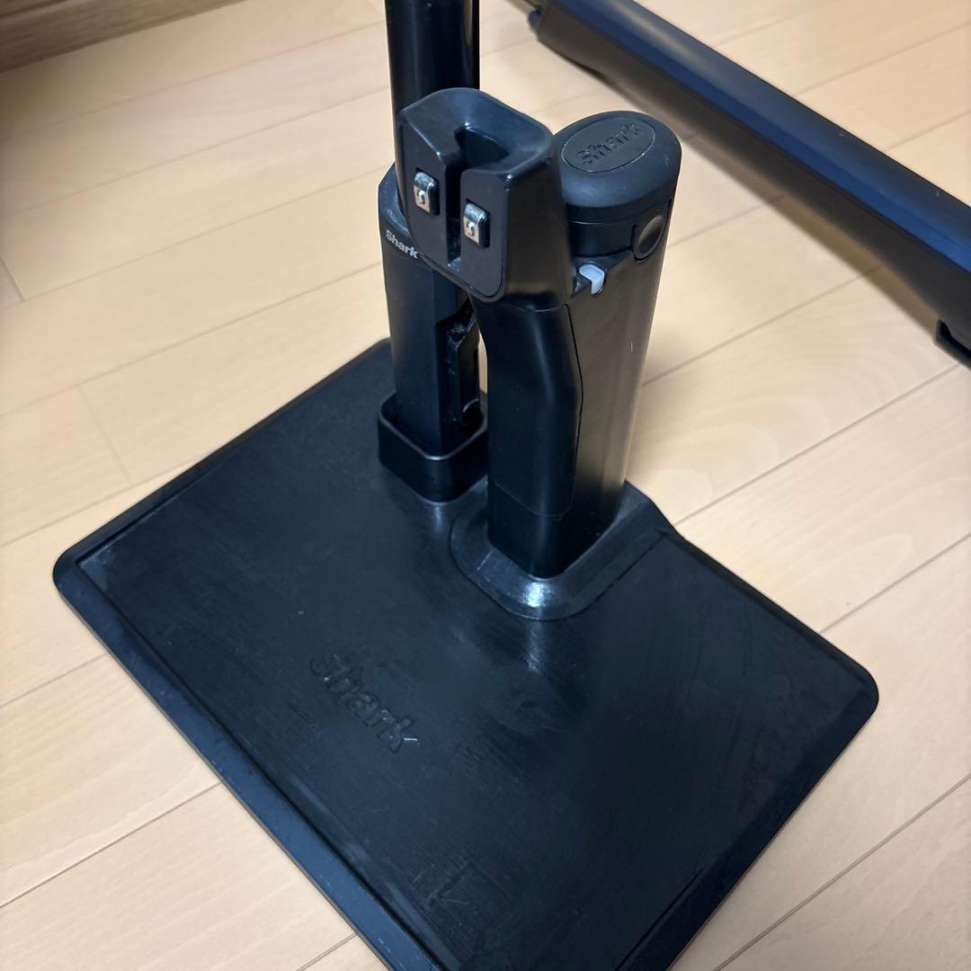 シャーク コードレススティッククリーナー CS401J