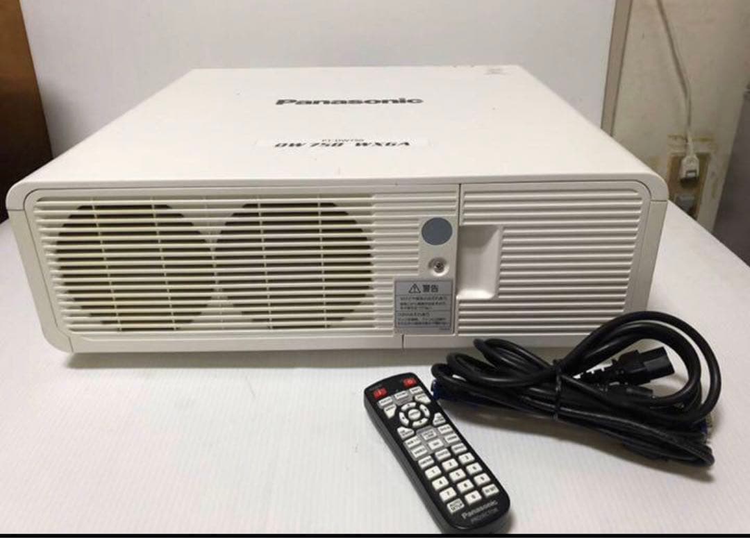 Panasonic PT-DW750JW 7000ルーメン ランプ新品 日本製