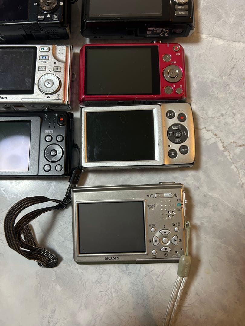 コンパクトデジカメ7台まとめ売り（ジャンク品）
