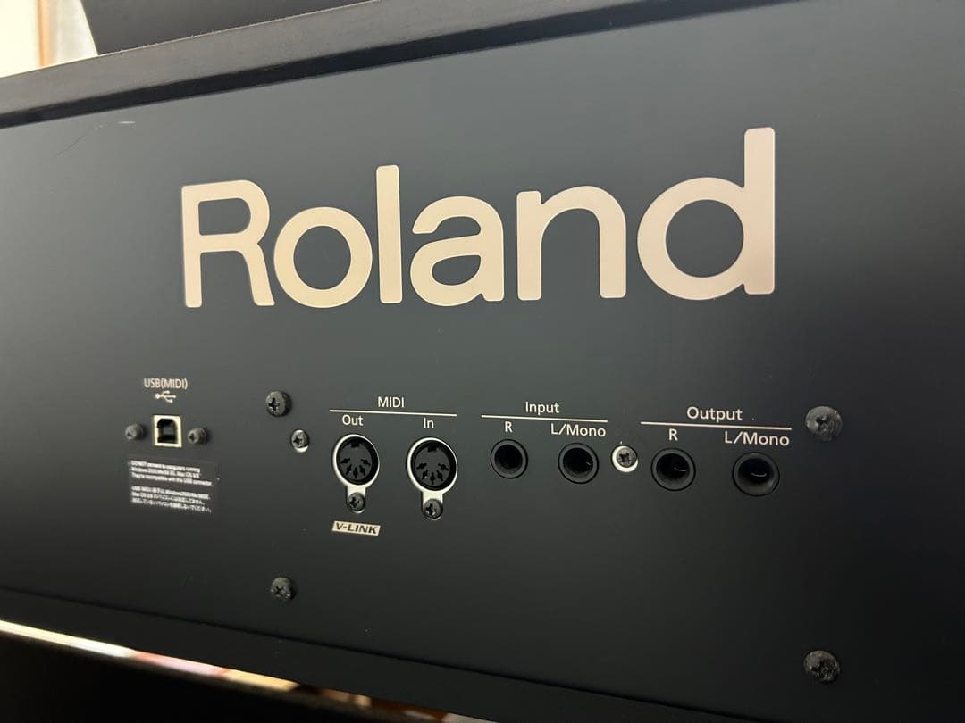 ローランド　HP302 電子ピアノ 椅子付き 動作確認済み【手渡し限定】