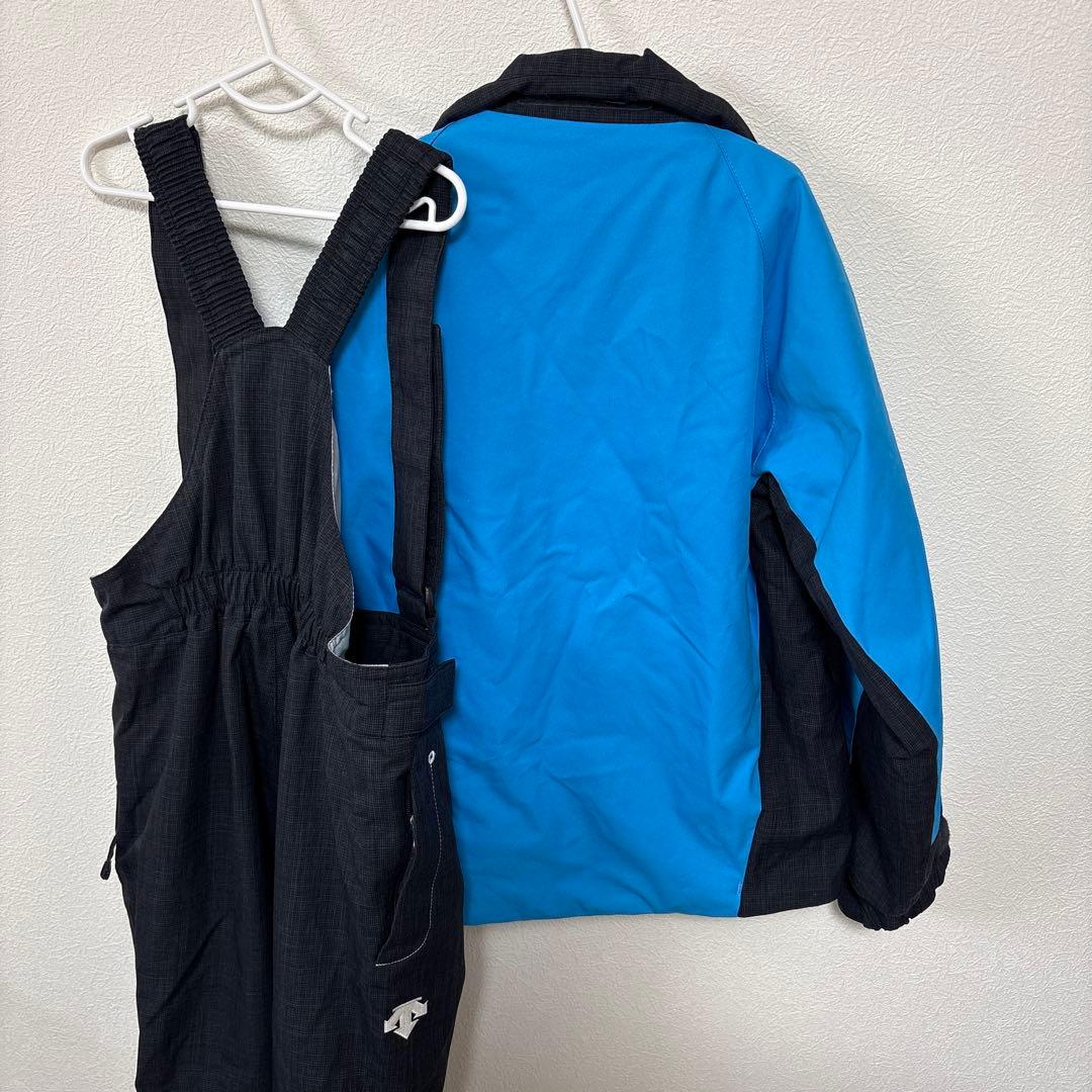 DESCENTEデサント120㎝スキーウェア　スノボ雪遊び