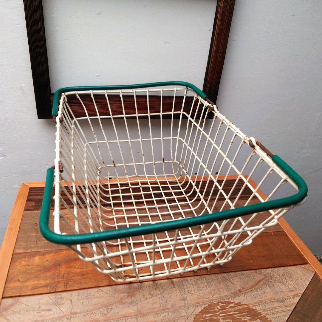 Made in USA ワイヤー　バスケット　緑　グリーン　白　古道具