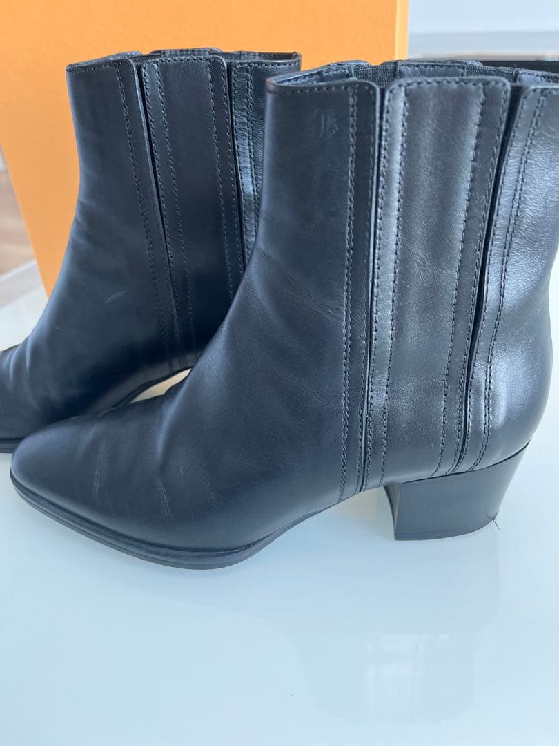 TOD'S ブラック サイドゴアブーツ　23.5センチ