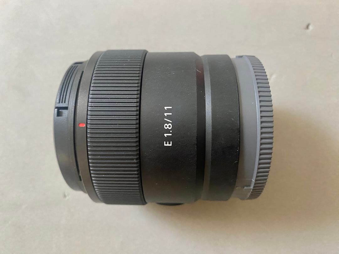 ソニー SEL11F18 広角単焦点レンズ APS-C E 11mm F1.8