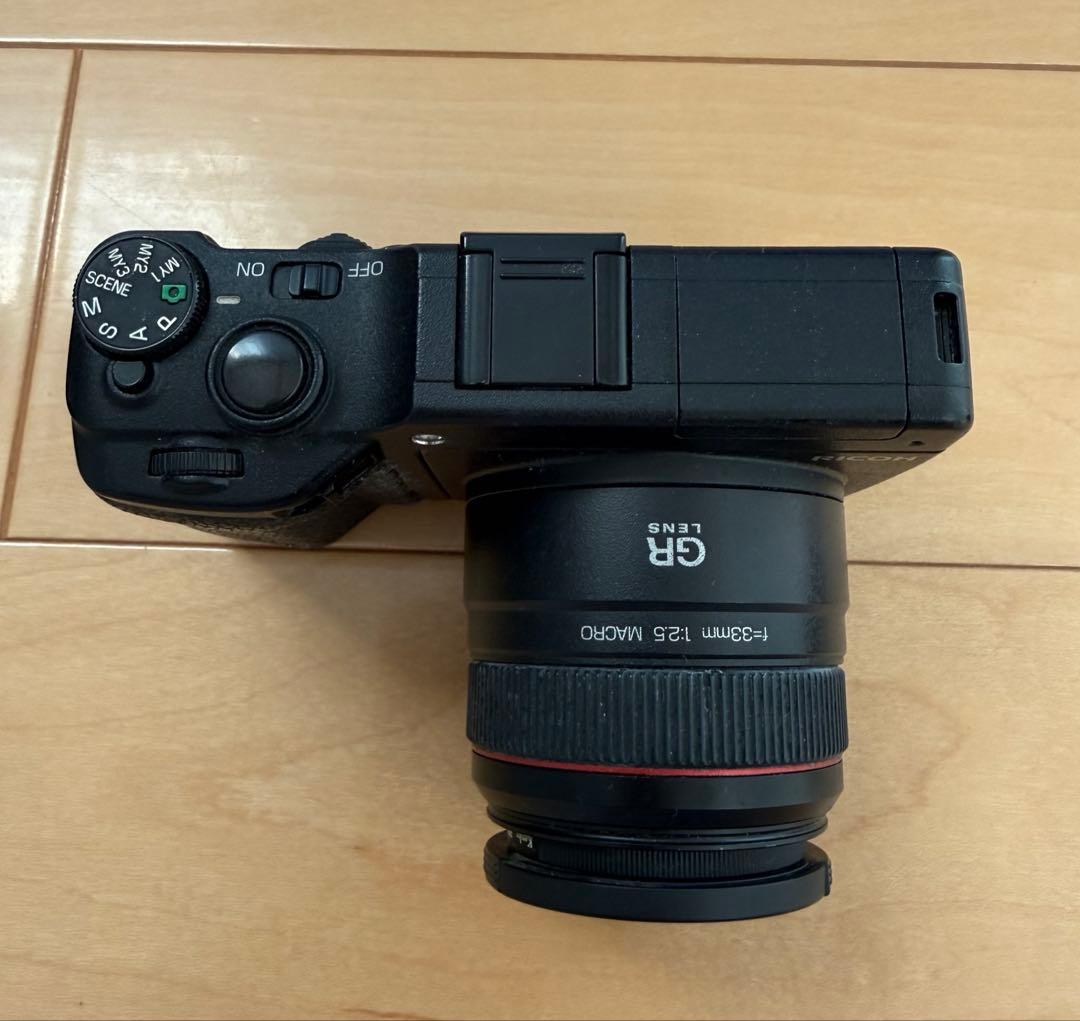 RICOH GXR ボディとレンズ２本