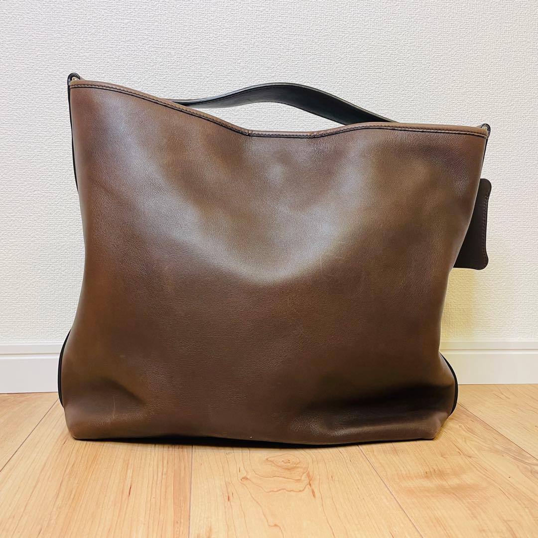 ⭐️美品⭐️ HIROFU ワンショルダーバッグ　チャーム付き　スエード裏地　本革