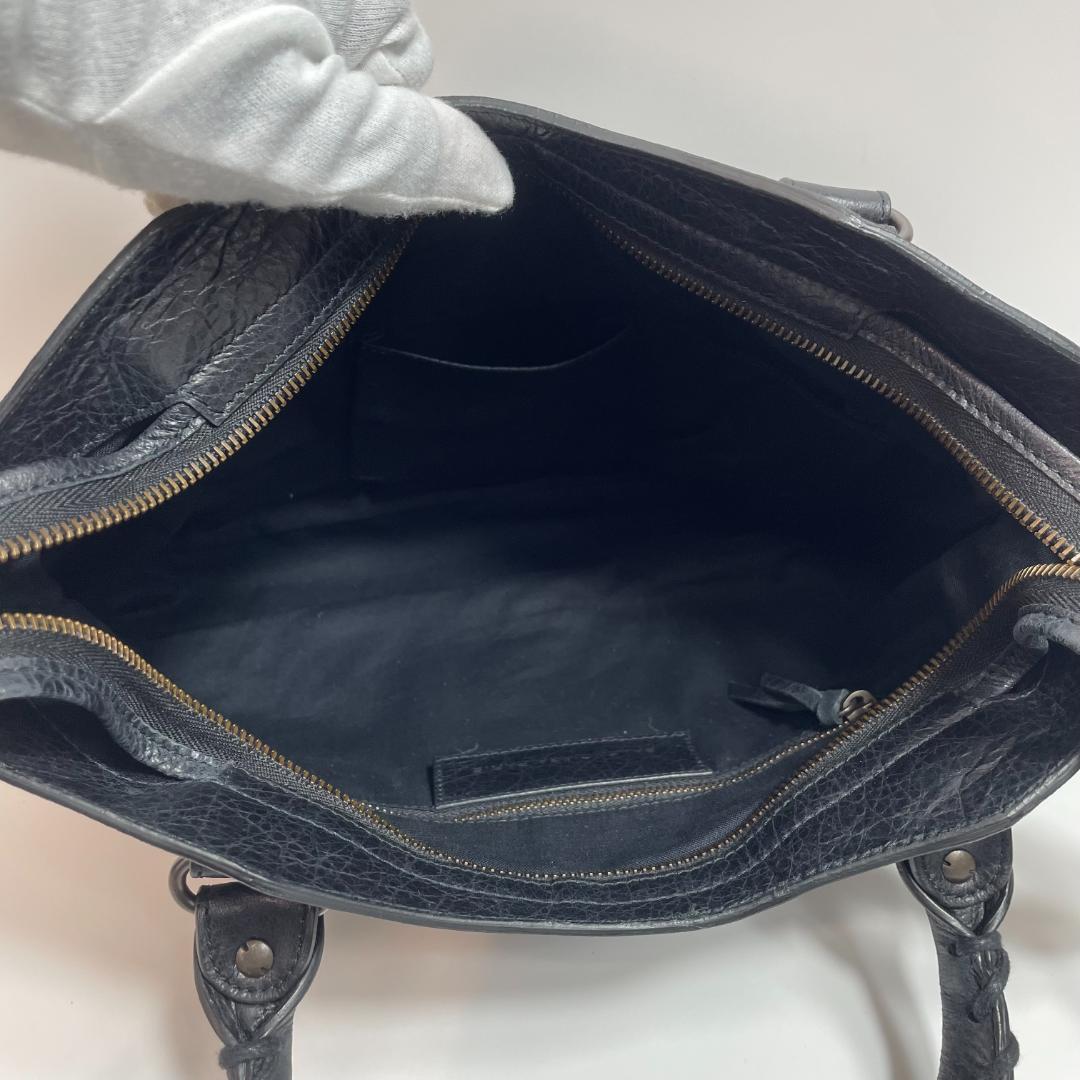 バレンシアガ 240579 クラシック タウン ハンドバッグ MBZ144