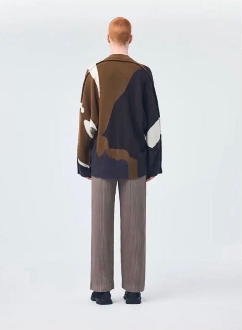 【新品未使用】イッセイミヤケオムプリッセ　ニット　ブラウン