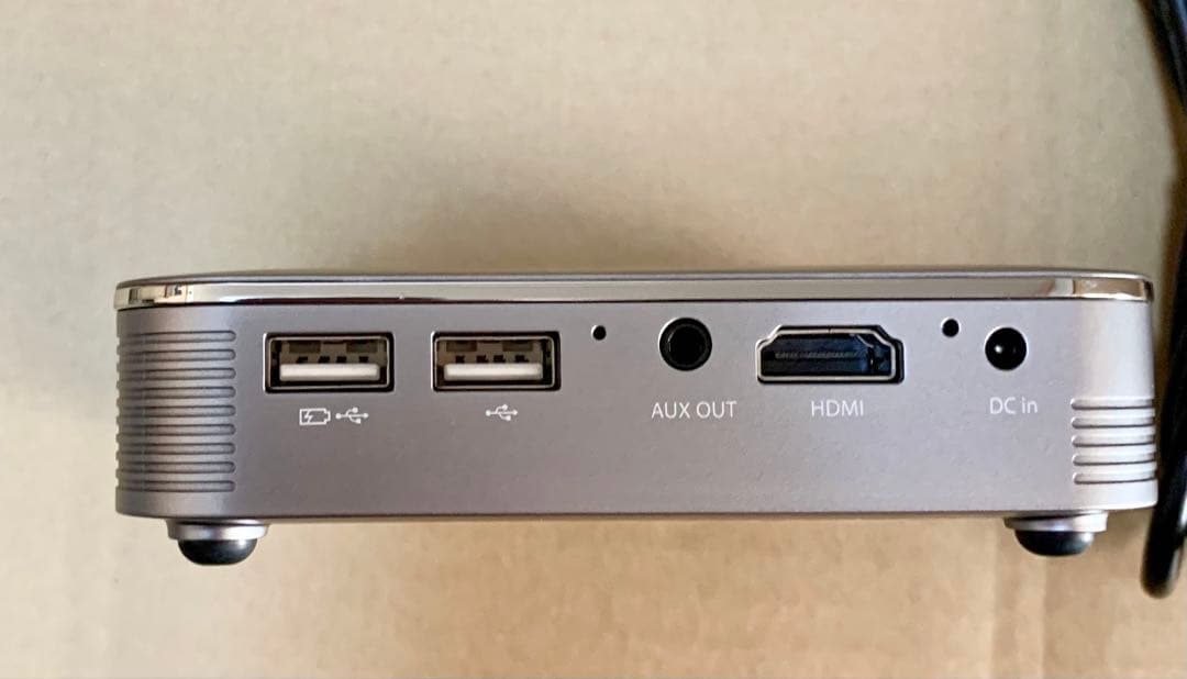 キャノン　CANON C-13W ミニプロジェクター