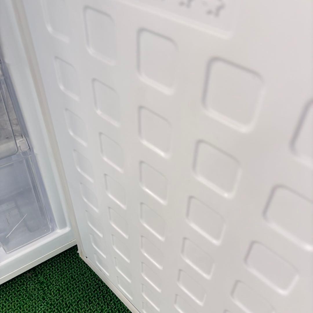 728 レトロデザイン冷蔵庫　100L強　小型　一人暮らし　右開き　2ドア