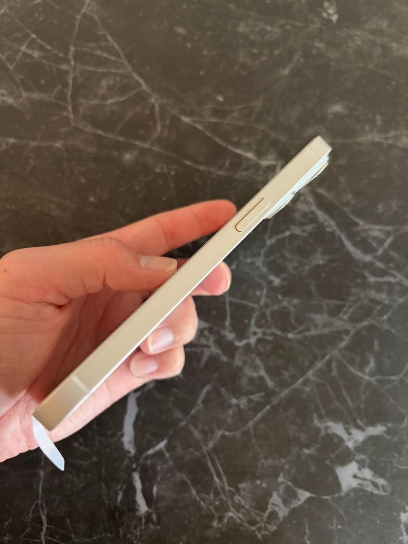 Apple iPhone 14 ホワイト 本体　256GB