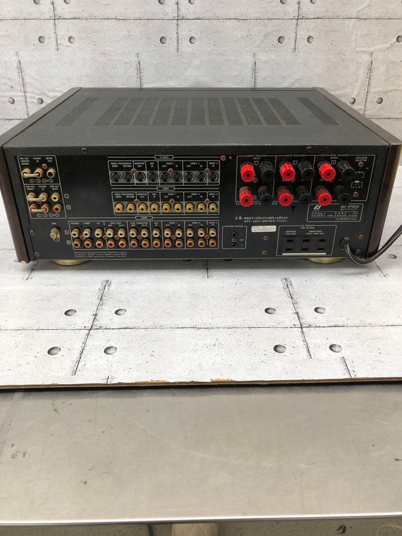 SANSUI AU-V7000 アンプ 通電のみ(L94)