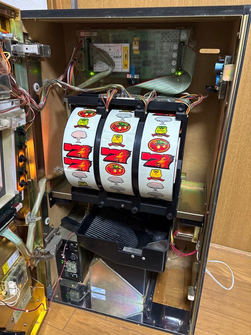 サミー初代 獣王 パチスロ 実機 4号機 スロット