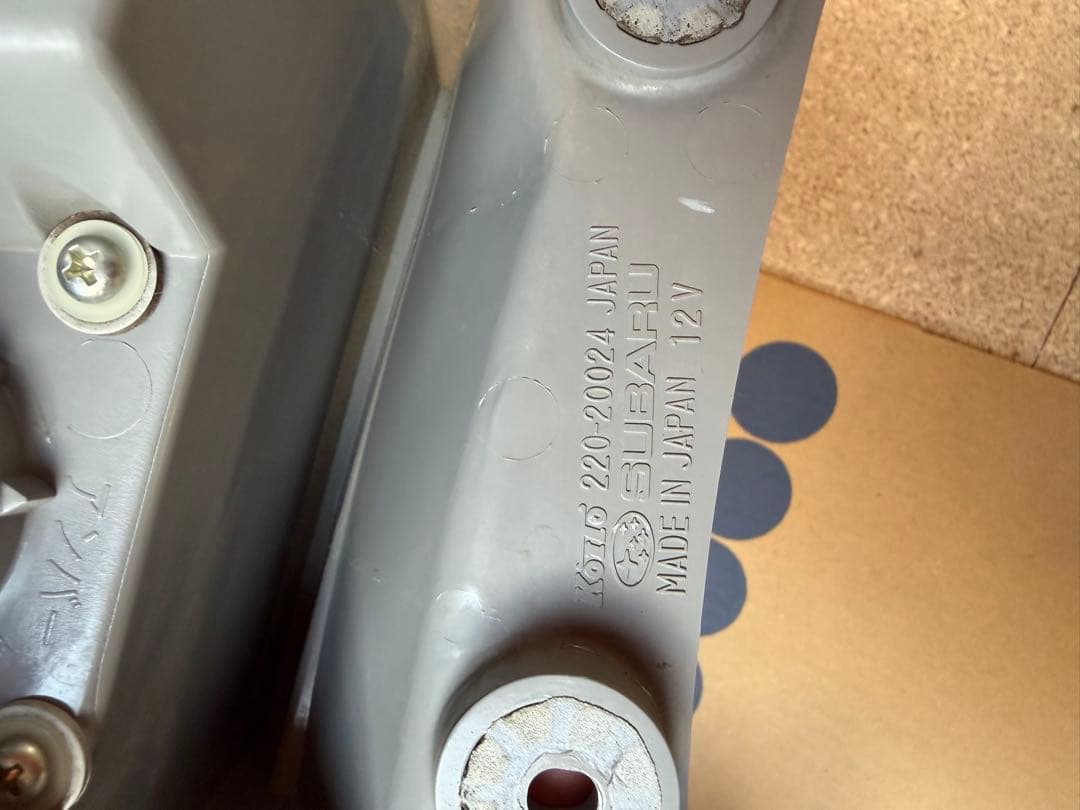 S616　スバル テールランプ