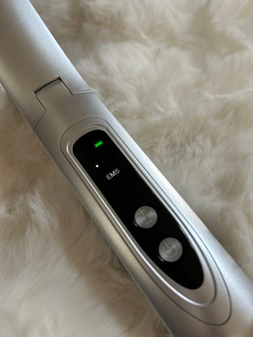 NIPLUX BEROLA ニップラックス　べローラ　美顔ローラー