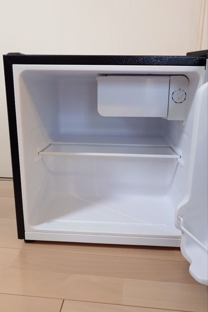 (株)アイリス2023年製 1ドアミニ冷蔵庫 PRC-B051D-M木目調