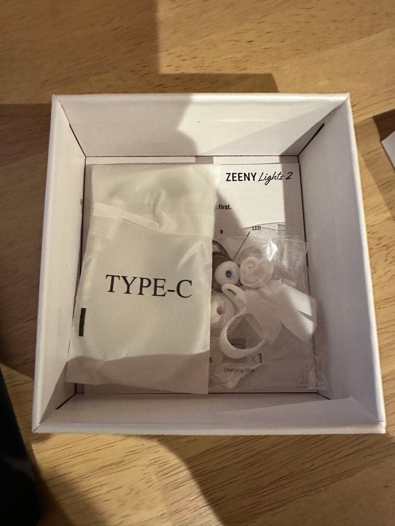 Zeeny Lights 2 イヤホン　限定品