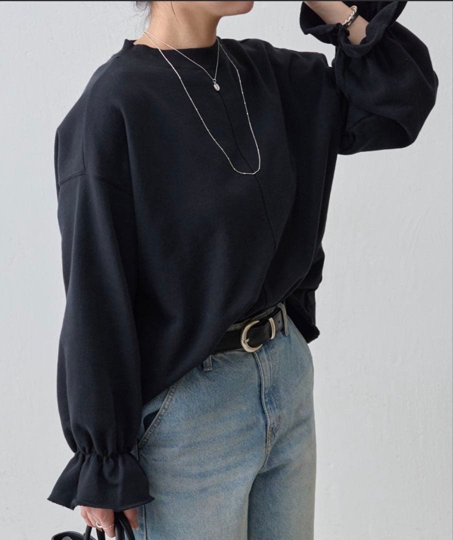 新品 BEARDSLEY(ビアズリー)袖口フリルトレーナー ガリャルダガランテ