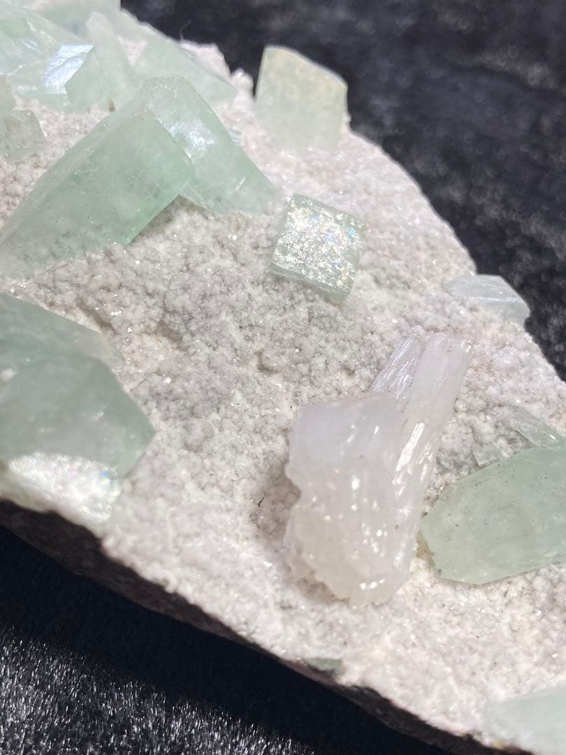 グリーンアポフィライト 原石 極上 クラスター 癒し 天然石 パワーストーン