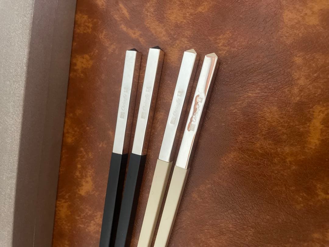 Christofle ペア　箸 クリストフル　白　黒