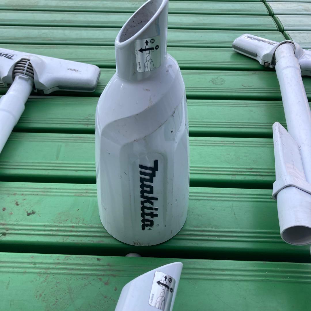 Makita CL106FD 充電式クリーナー 本体2台セット バッテリー無し