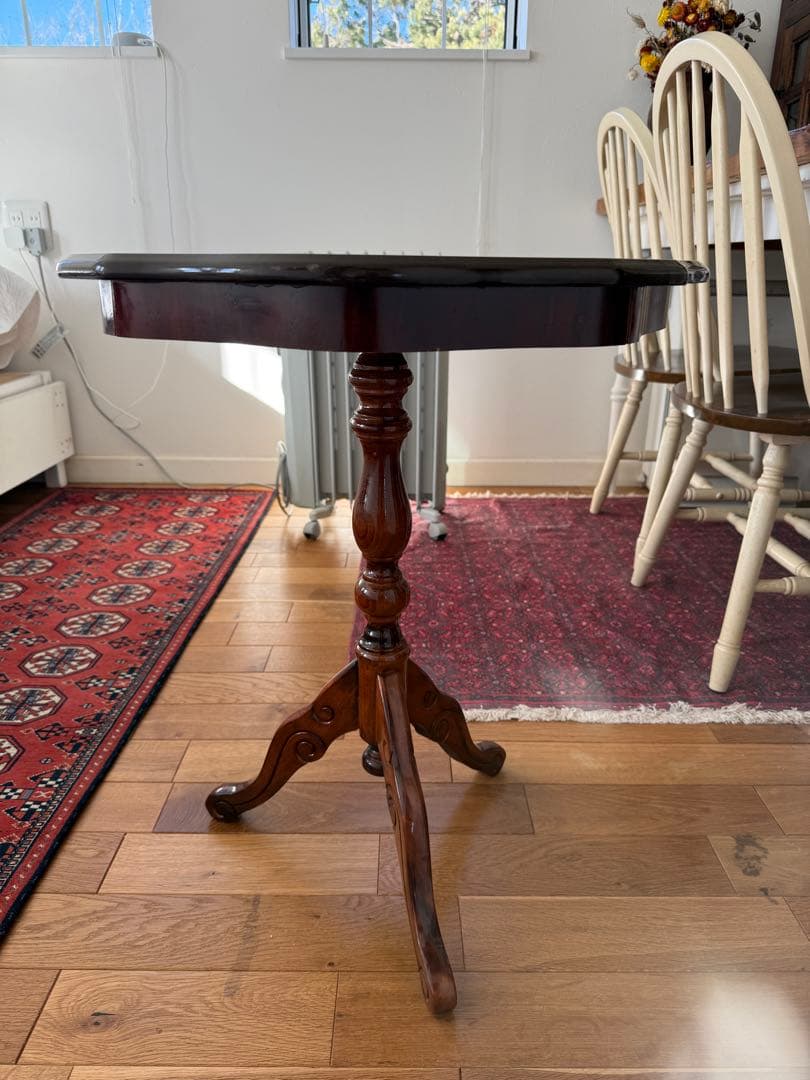 アンティーク調　ティーテーブル　サイドテーブル　ワインテーブル