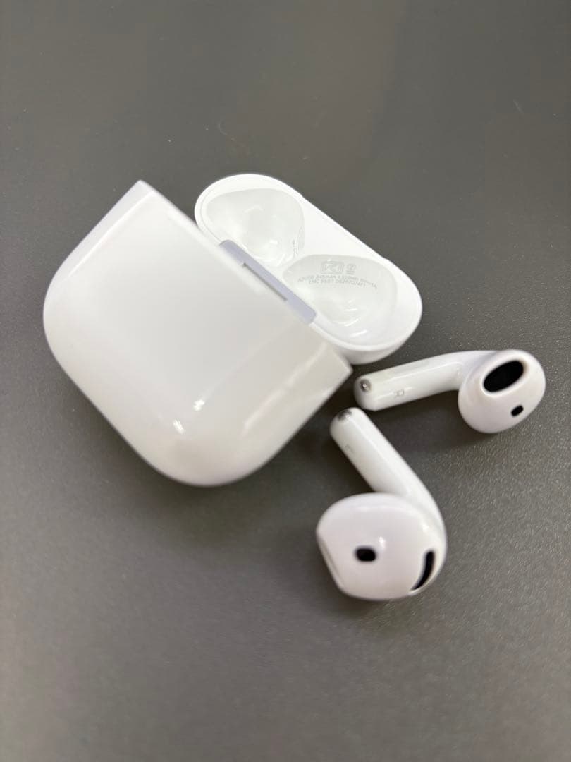 【訳あり】 AirPods 第4世代/ノイズキャンセリング対応/<No1891>