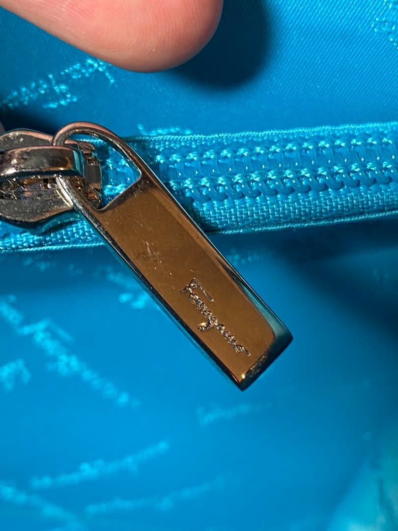 Salvatore Ferragamo ガンチーニ ハンドバッグ 黒 レザー