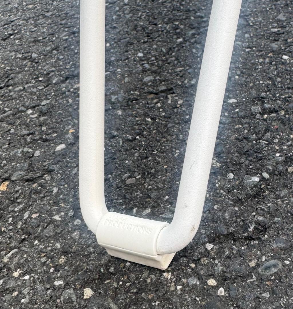 Ｋ．ひろ☆　ホワイト丸テーブル LIVINGMOTIF