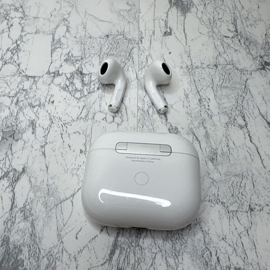 【早い物勝ち】Apple AirPods 第3世代 本体