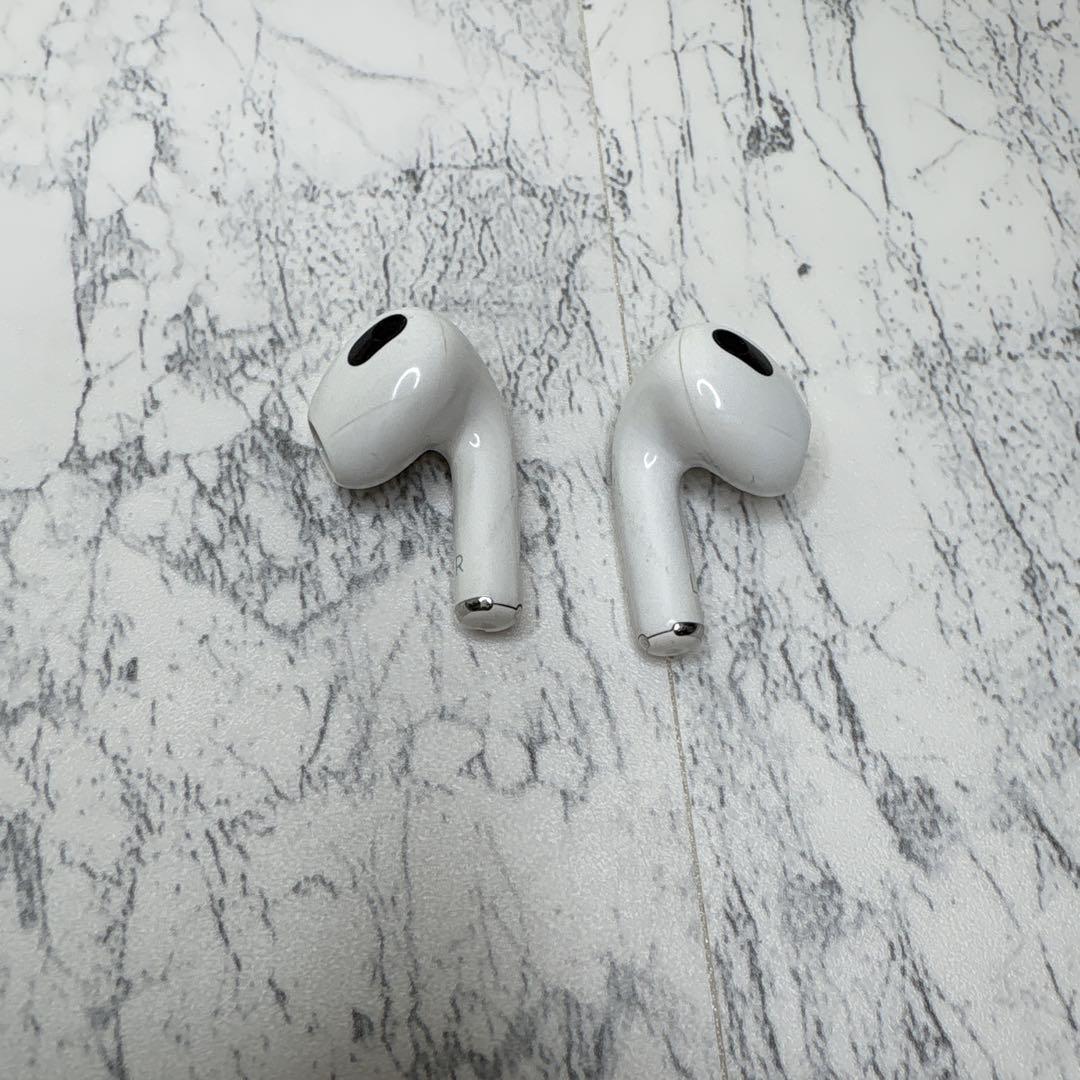 【早い物勝ち】Apple AirPods 第3世代 本体
