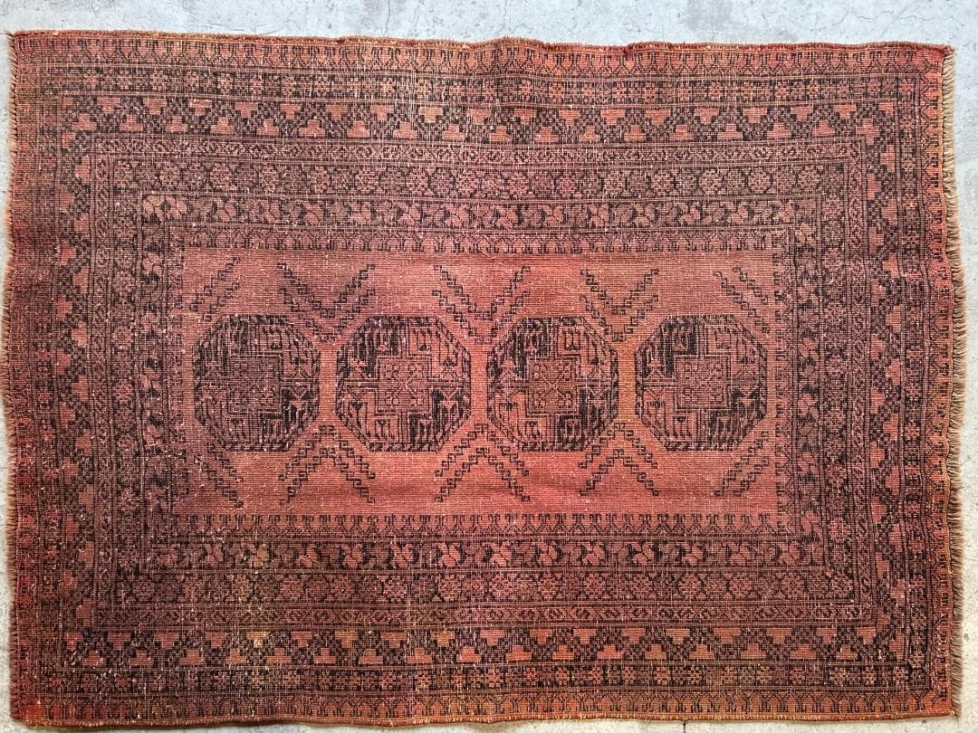 【Vintage rug】アフガニスタン産｜176 × 127cm｜トルクメン族