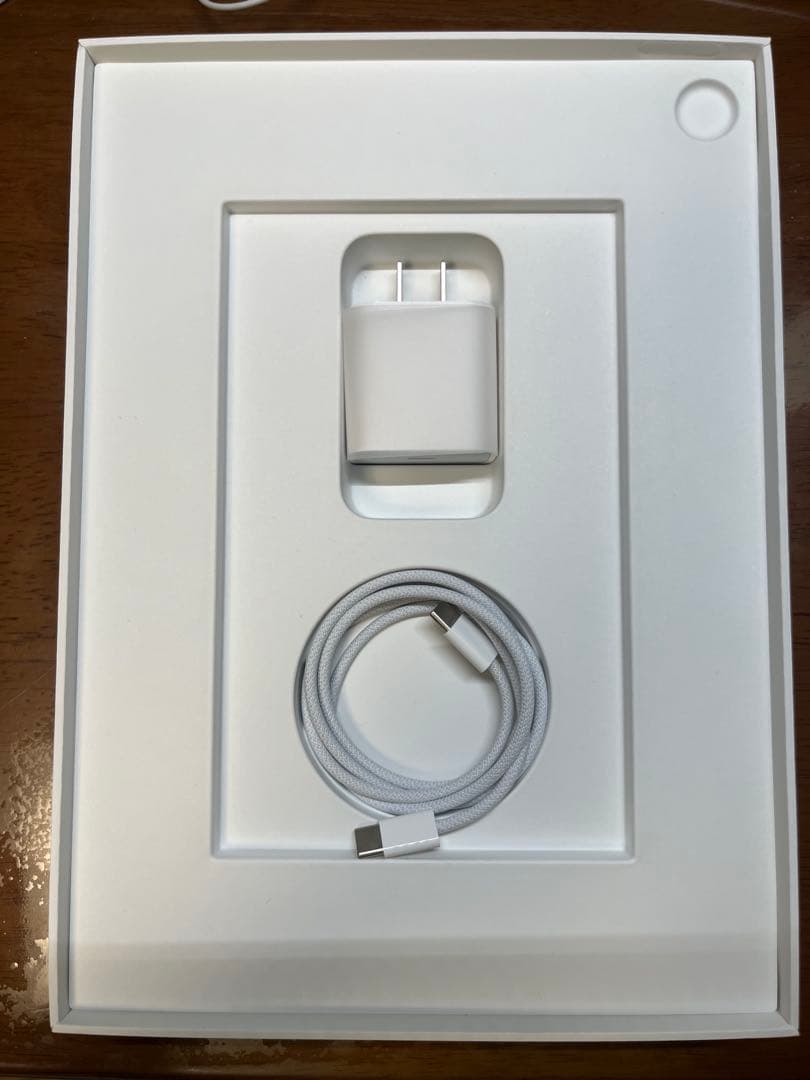 11インチ iPad Air M2 128GB 整備品