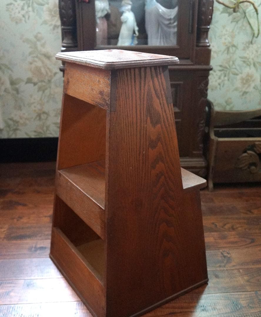 昭和レトロ・木製・踏み台・階段・2段・飾り台・ディスプレイ台・収納スペース有り