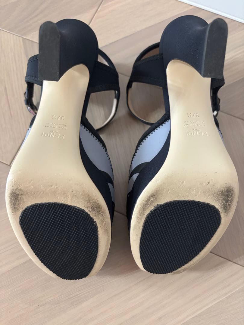 お値下げ中！【美品】FENDI プラットフォームサンダル　37.5サイズ