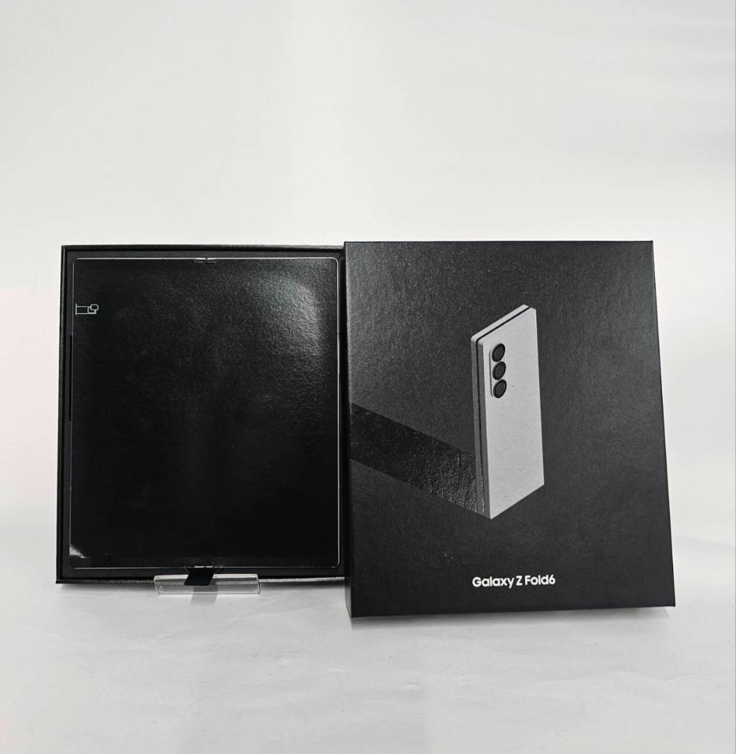 Galaxy Z FOLD6 256GB シルバー SIMフリー 【極美品】