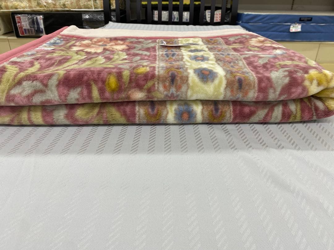 【B格品】ムートン調　日本製2枚合わせアクリル毛布・シングル１４０×２００㎝