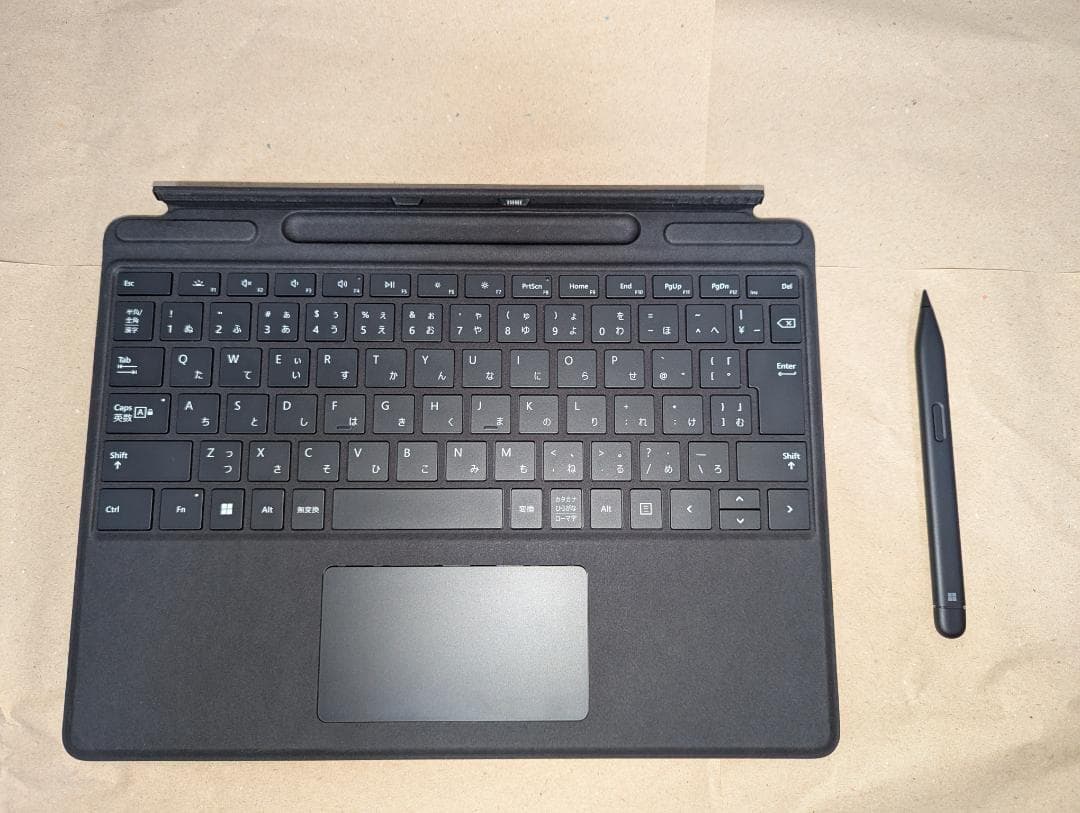 Surface Pro 9 キーボード・ペン・マウス等付属