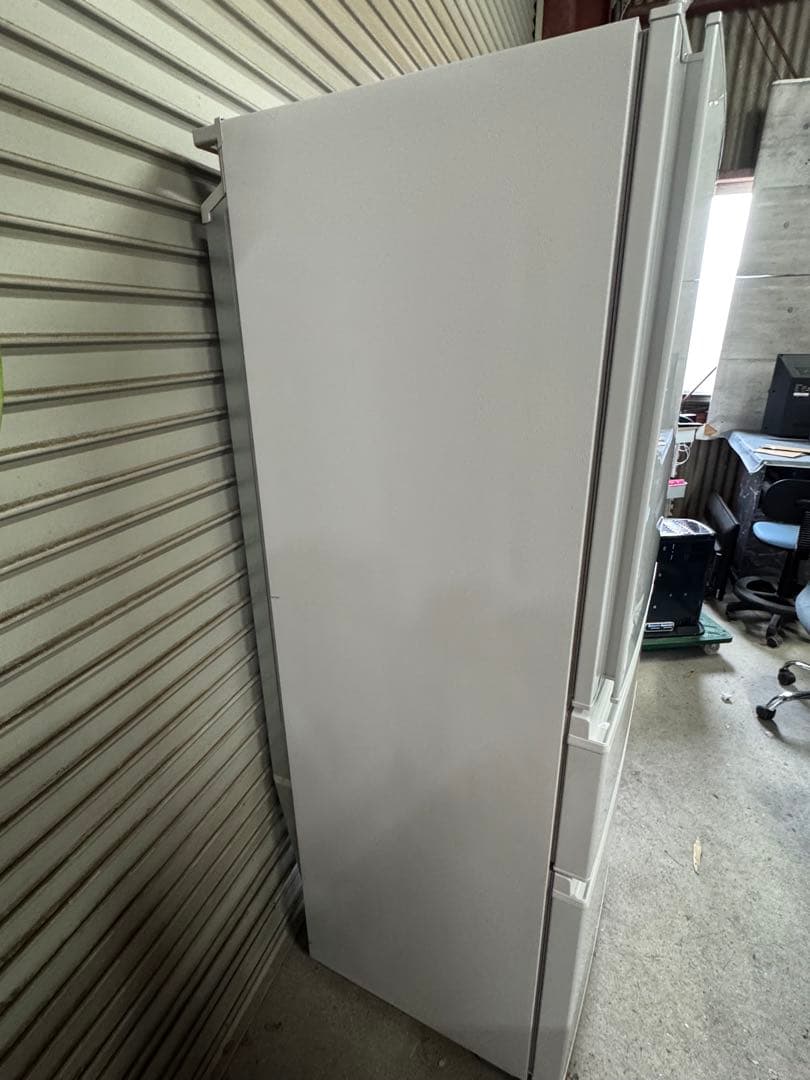 ☆B.三菱ノンフロン冷凍冷蔵庫 MR-C33K-W形