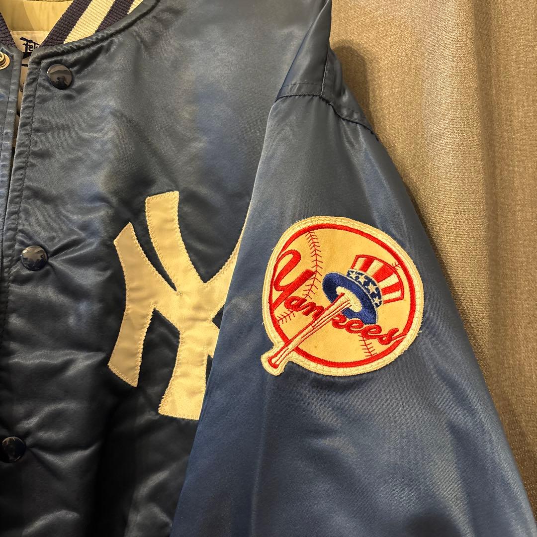 y*c様 週末値下げ‼️New York Yankees サテンジャケットLサイ