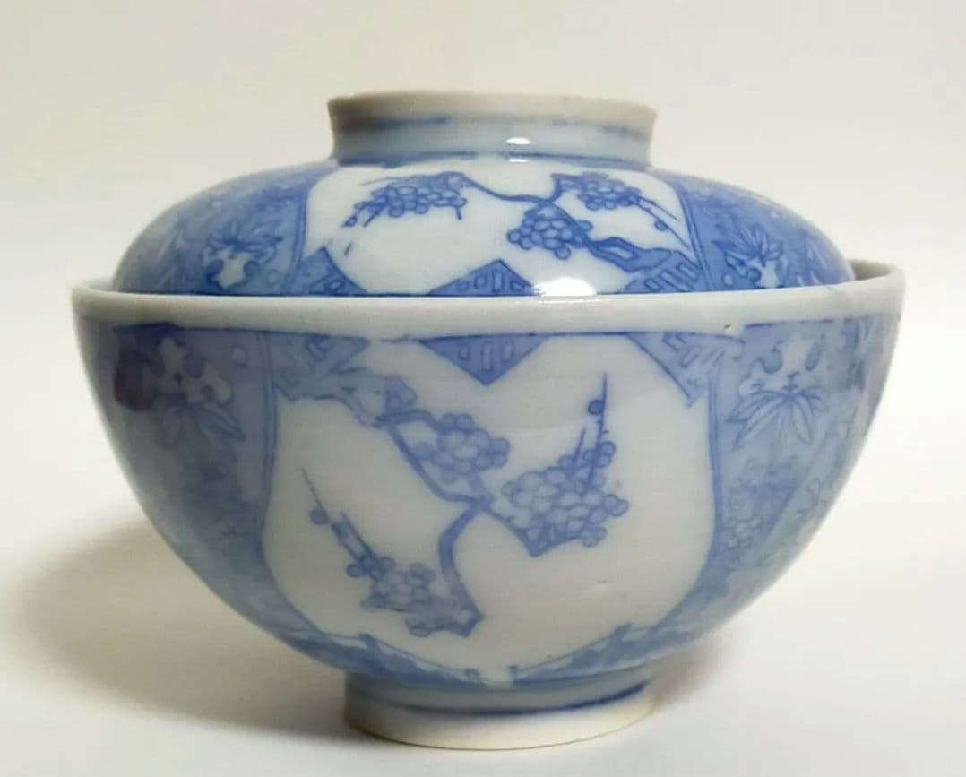 器　蓋付き　碗　１客　　陶磁器　　松　竹　梅　　花　鳥