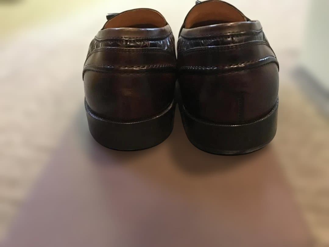 ダークブラウン タッセル付きローファー (Johnston & Murphy)