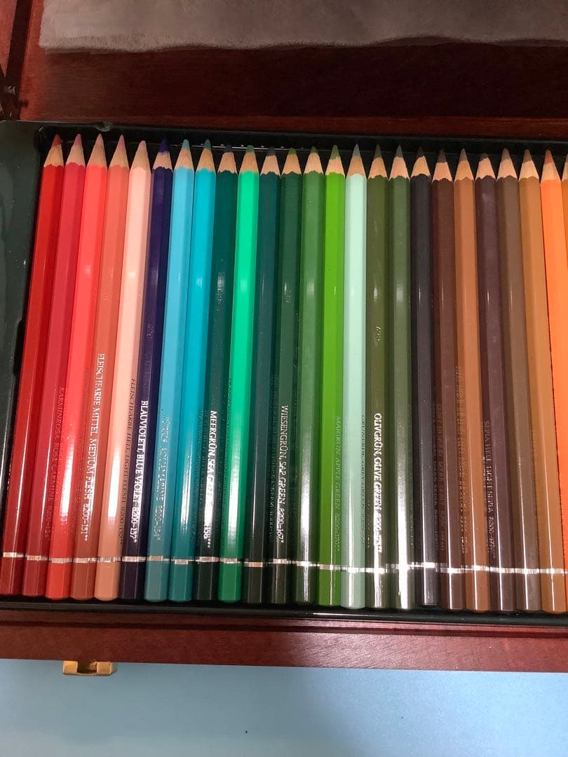 ファーバーカステル　アルブレヒトデューラー　木箱入り　水彩色鉛筆　100色