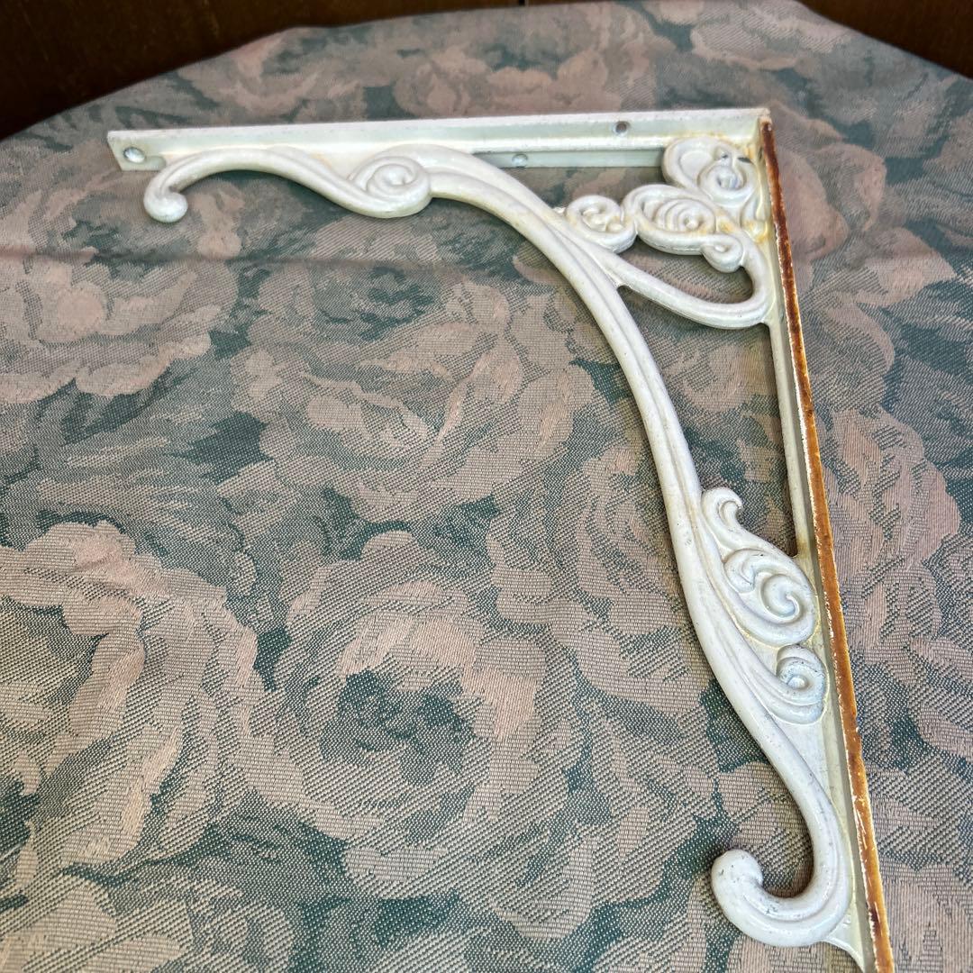 貴重アンティーク エレガントなアイアンブラケット/棚受け/ハンギング アイボリー