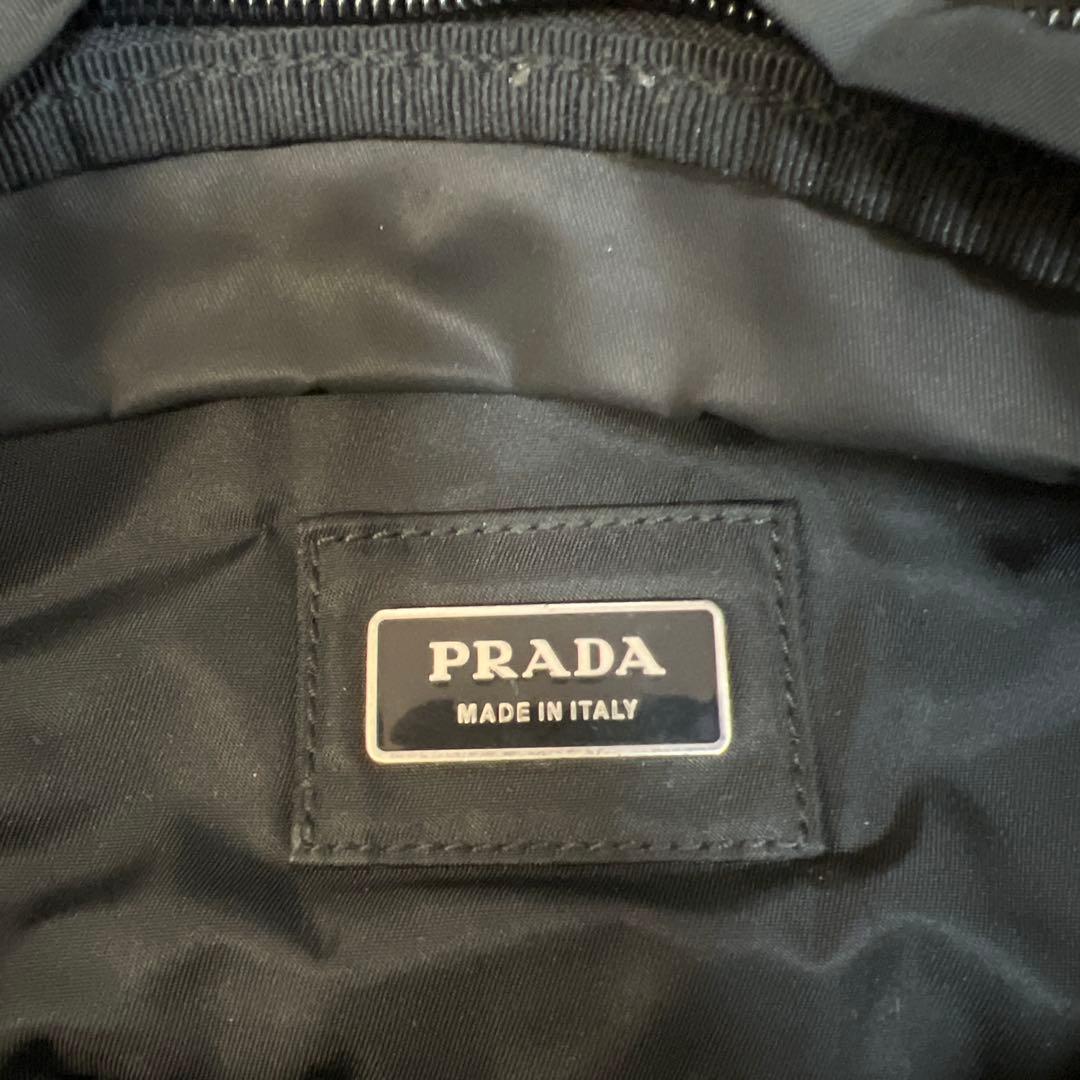 PRADA ブラック ボディバッグ 黒 ナイロン ウエストポーチ