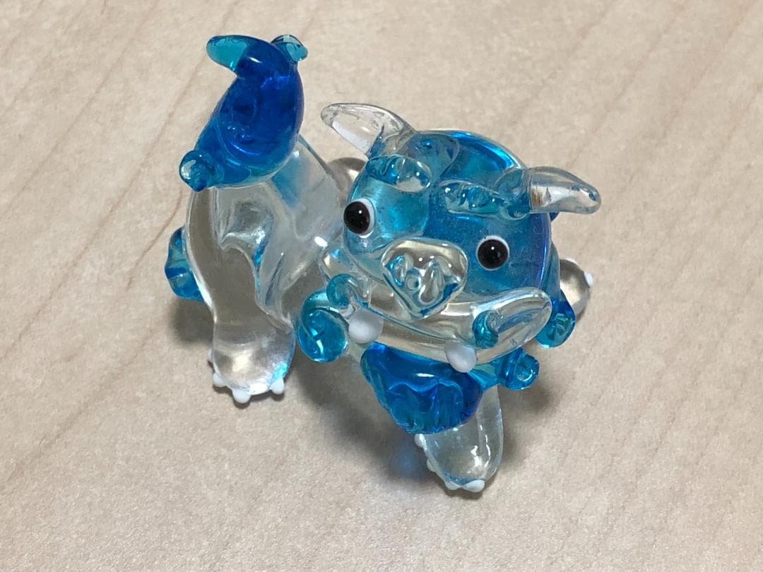 シーサー　置き物　ガラス　新品・未使用【匿名配送】