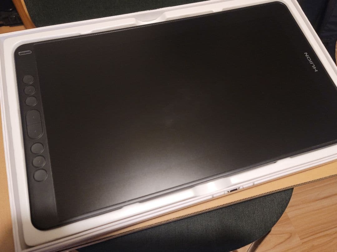 Huion 液タブ Kamvas13　サブモニター