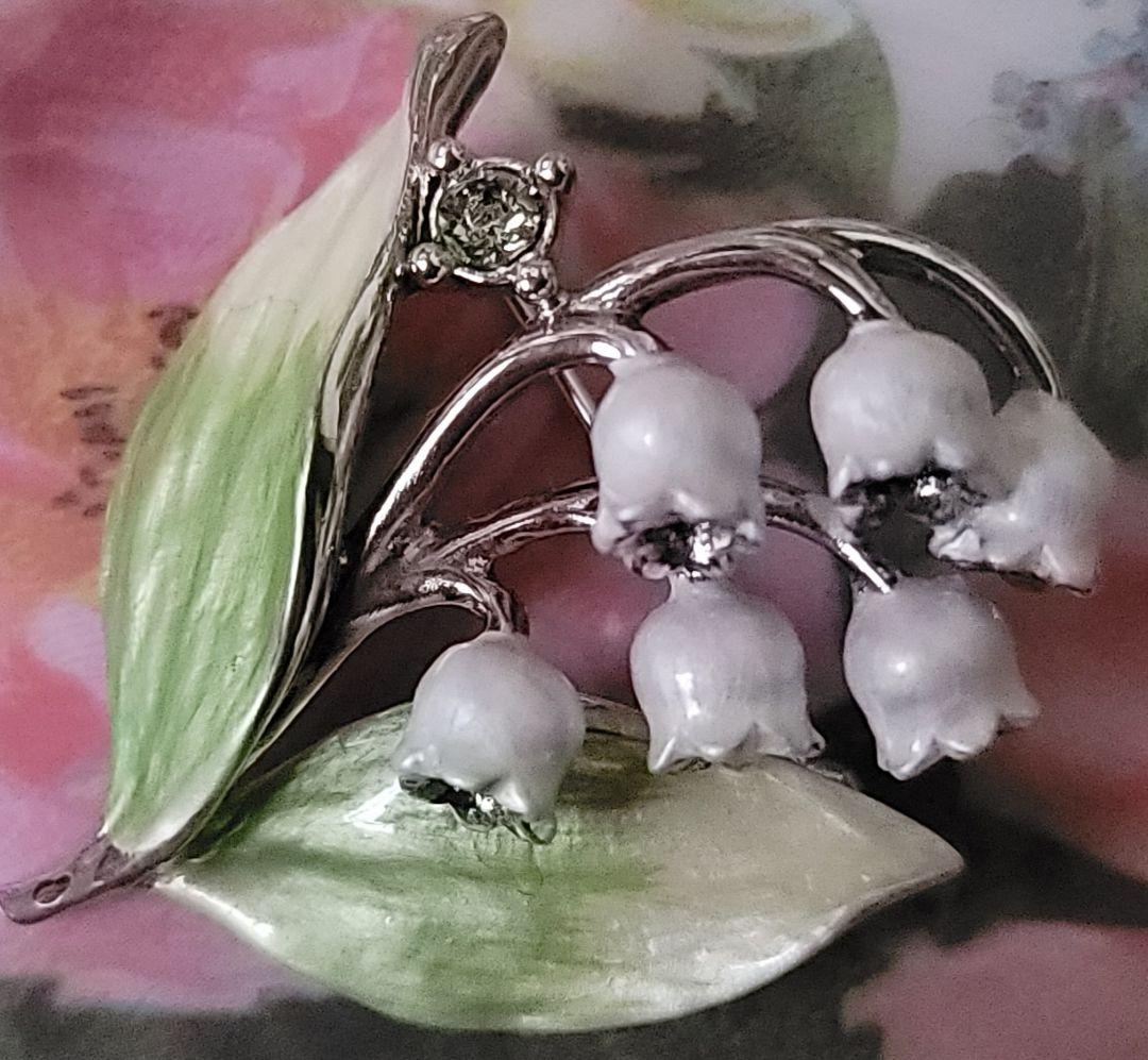 ヴァンドームブティック　ブローチ　スズラン　すずらん