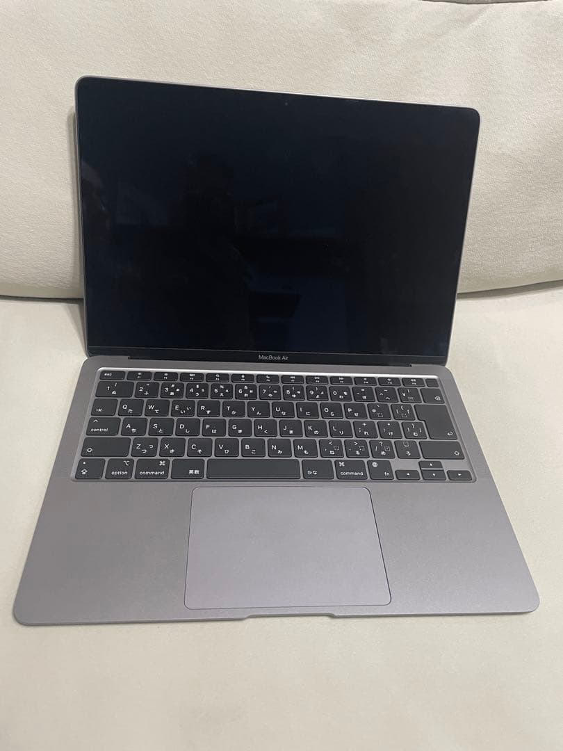 Apple MacBookAir M1 13インチ　99%バッテリ美品液晶線有